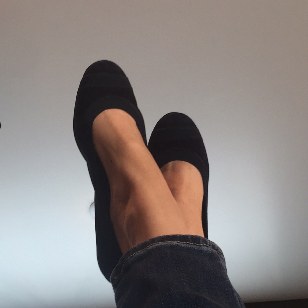 Navy Suede SW Giveable Ballet Flat